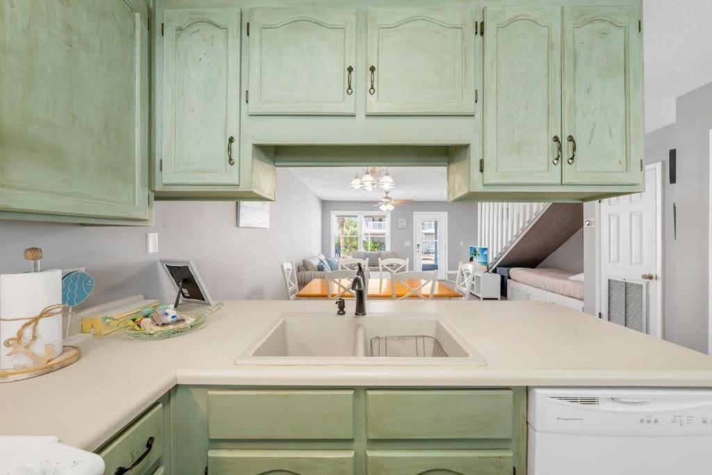 New! Steps To White Sand Beaches! Pool & Grill! 2Br 2Ba Panama City Beach Exterior foto